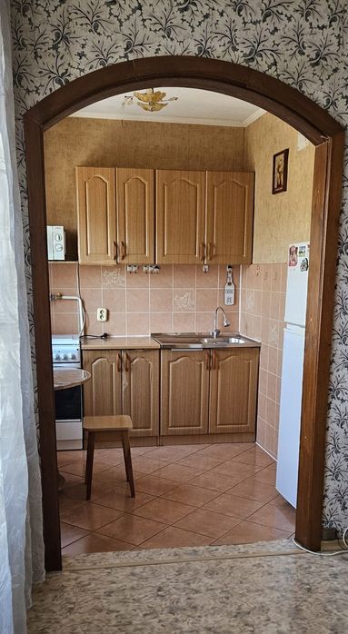 2 ком на Абдирова