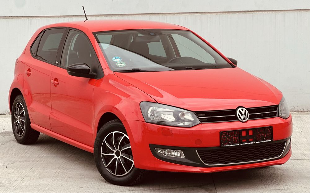 VOLKSWAGEN Polo 2011