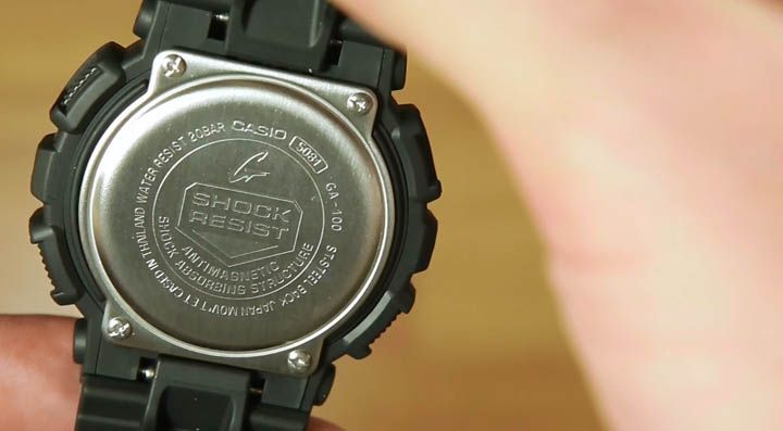 Мъжки часовник Casio G-SHOCK GA-100, черен, червен, внос от Германия