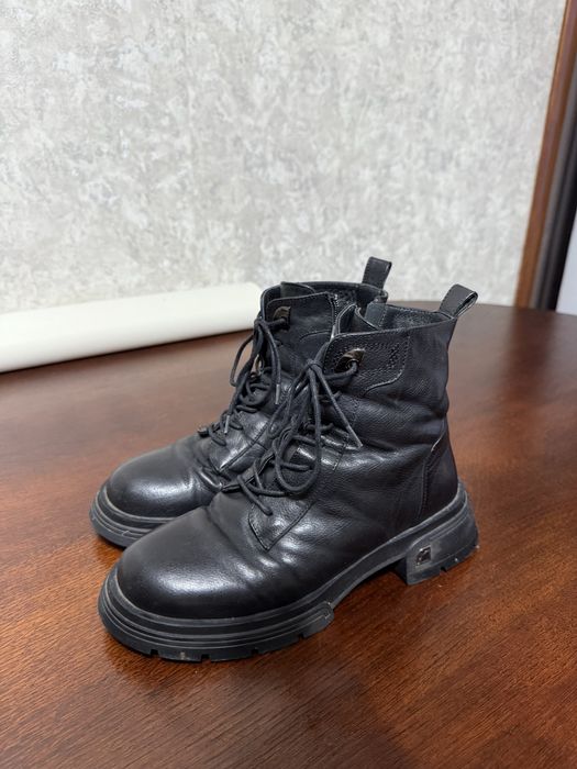 Зимние ботинки в хорошем качестве