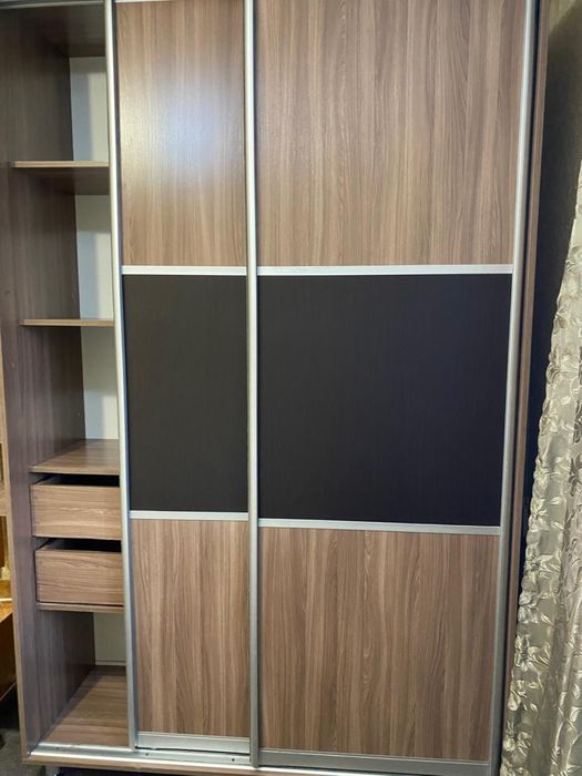 Продам спальный гарнитур