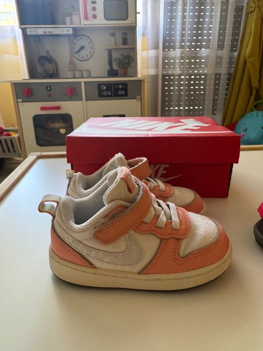 Обувки за момиче