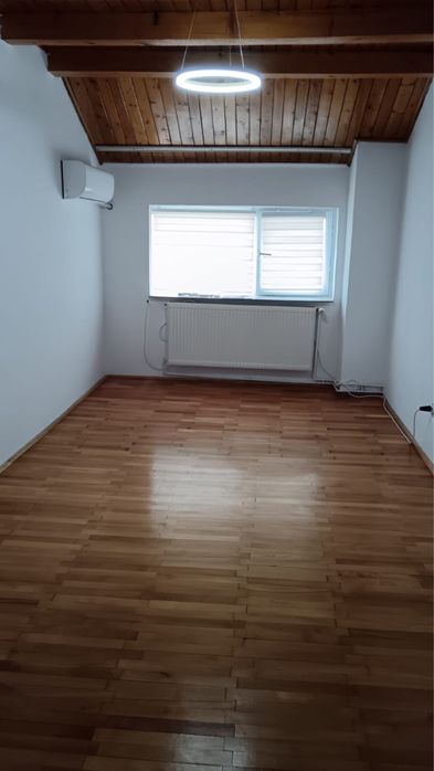 Spatii de inchiriat ultracentral pt birouri/cabinete de diferite dimensiuni