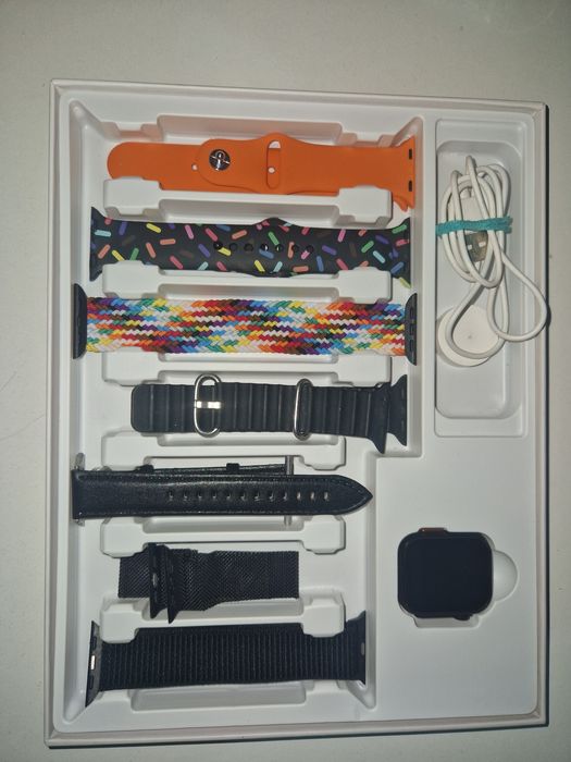 Часы HW ULTRA MINI 2В полном комплекте.