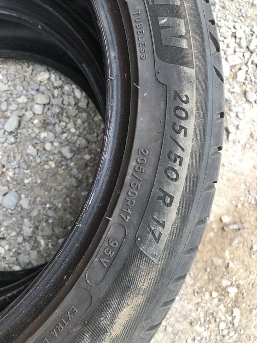 Летни гуми 2бр.205/50R17