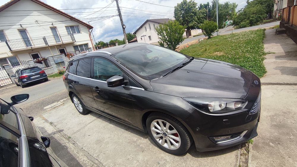 Vând Ford focus MK3 facelift