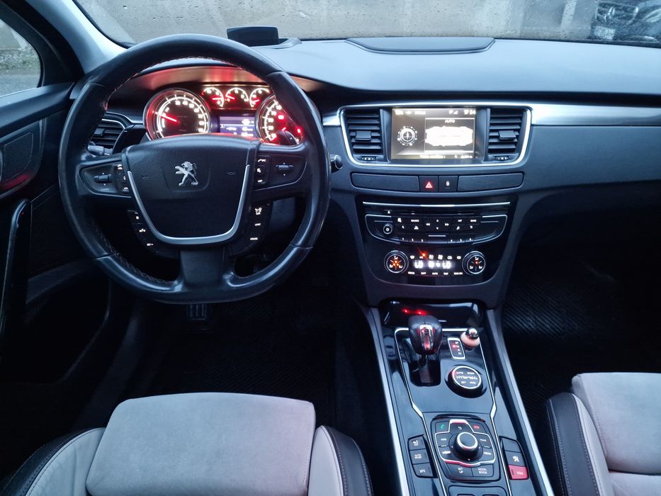 Vând Peugeot 508 RXH Hybrid 4×4 --217.000 km--