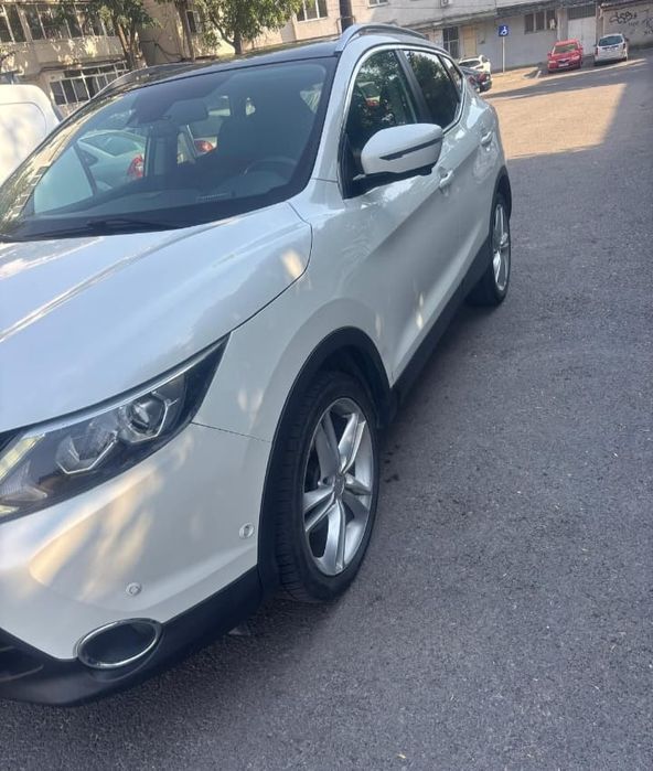 Nissan Qashqai 2015 Varianta de echipare full