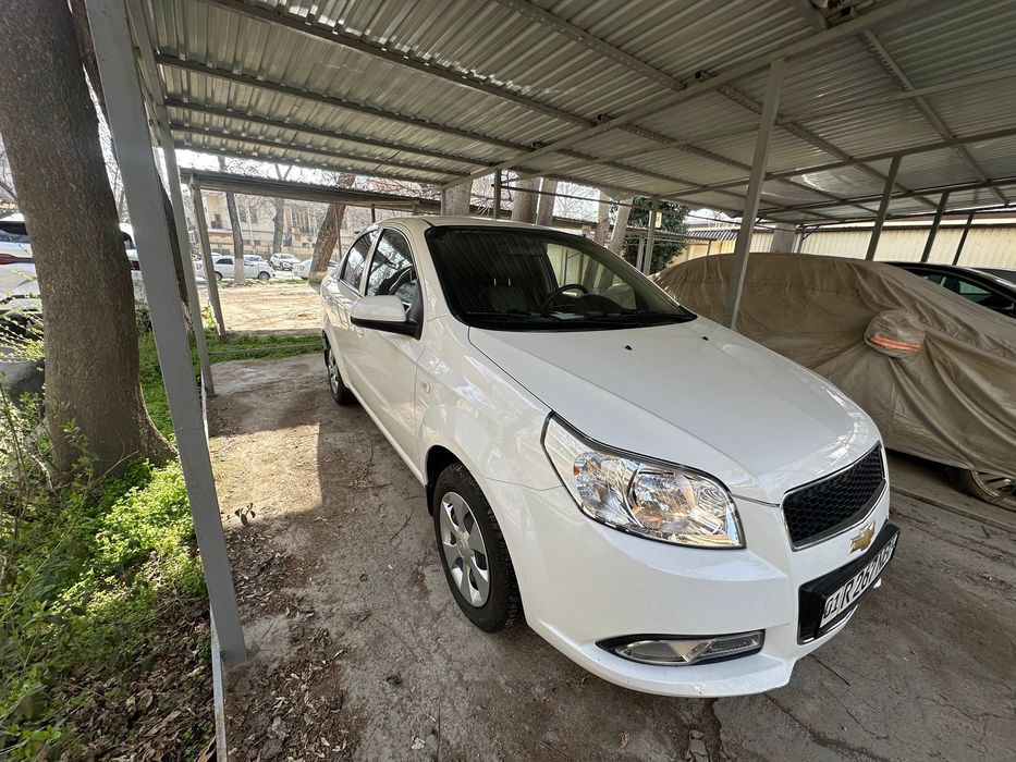 Продам Nexia 3 в отличном состоянии