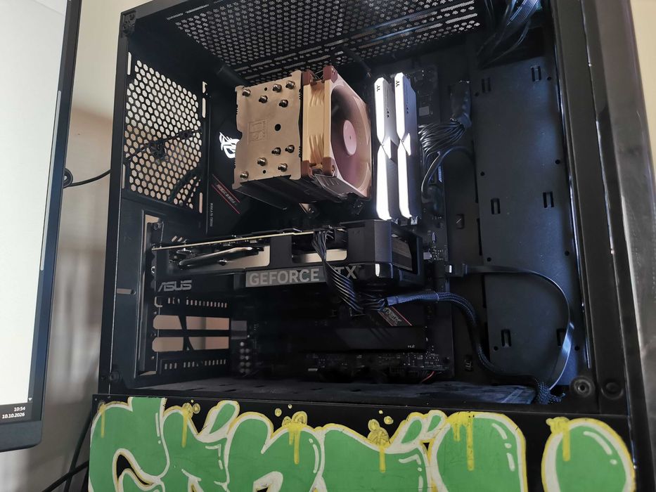 Видеокарта RTX 4070 12GB Asus Dual с оригинална кутия