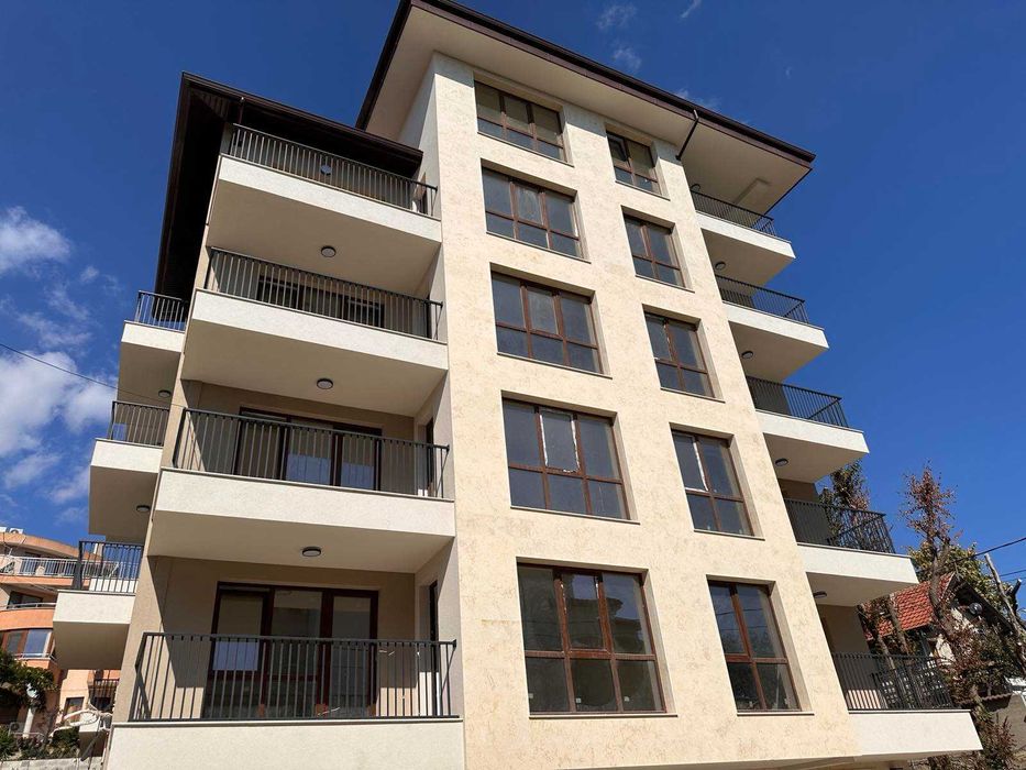 Продава се Тристаен апартамент в Варна, Бриз - 84 кв.м за 1306 €/кв.м - Снимка #14