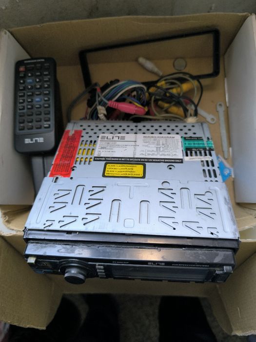 ДВД за кола Елит