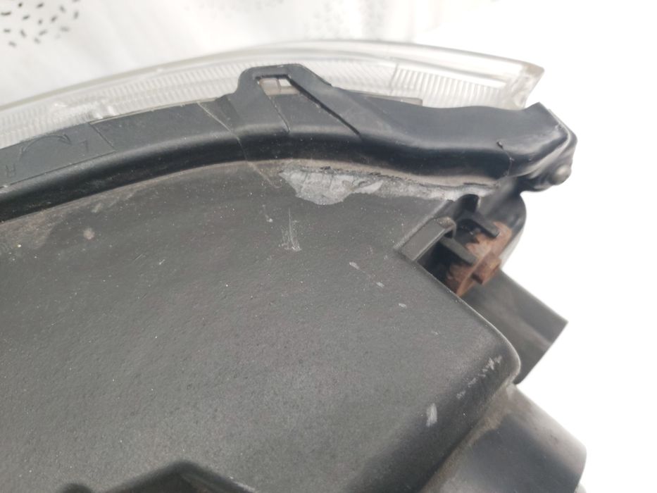 Фар десен Suzuki Grand Vitara 2007/2015г