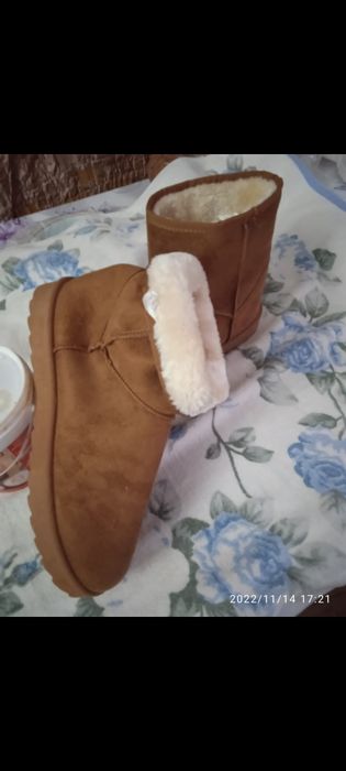 Продаю Угги 41 раз.Новые