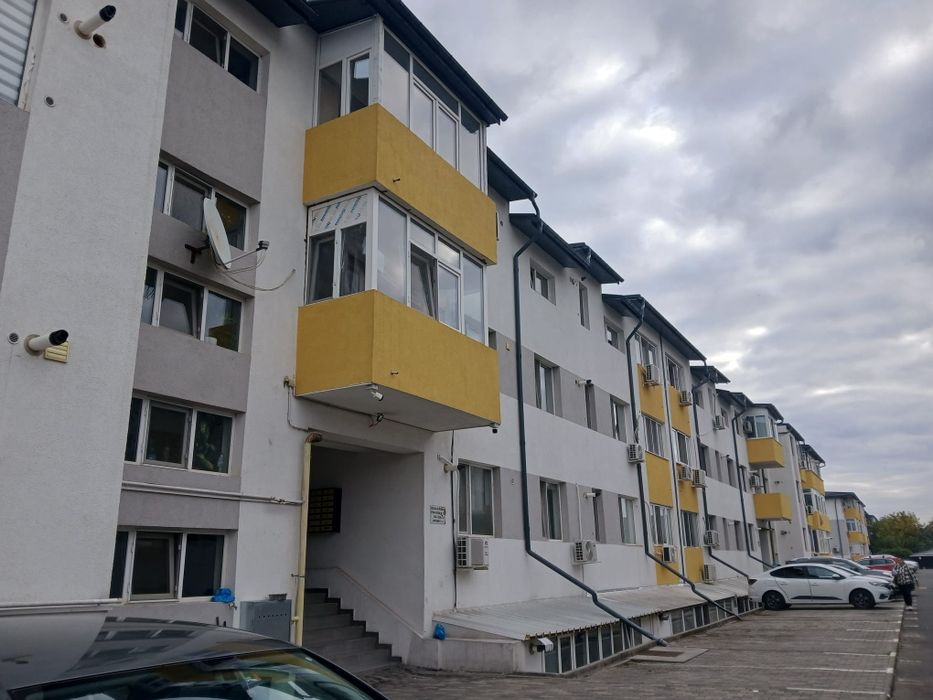 Vand Apartament doua camere decomandat