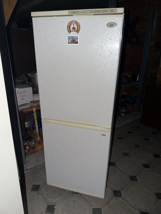 Продам Холодильники