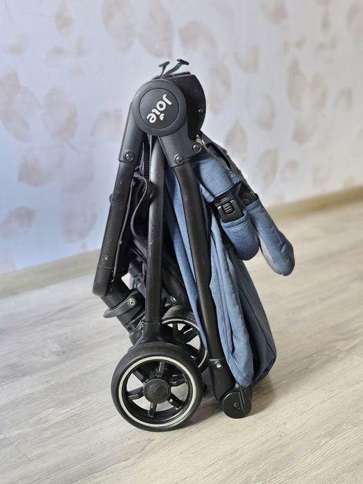 Коляска Joie pact