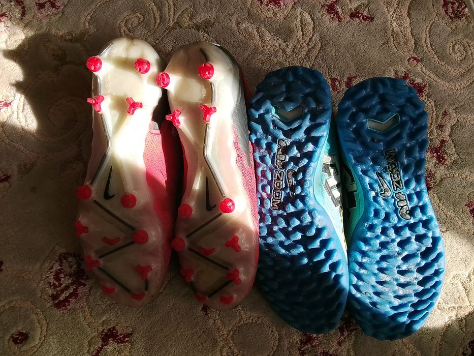 Бутсы и сороконожки