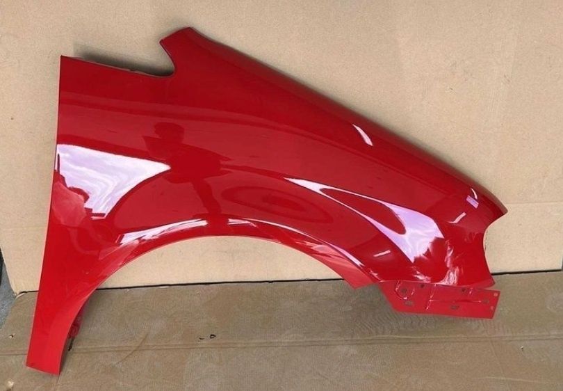 Aripa dreapta fata NOUA vopsita rosu LY3D Volkswagen Touran 2003 -2006