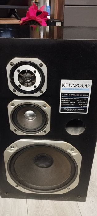 Vând stație yamaha .și boxe