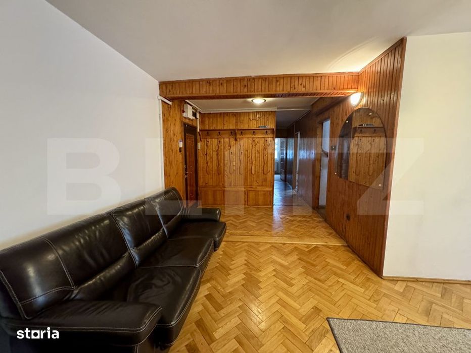 Apartament 3 camere, 82 mp, zona Poli 2