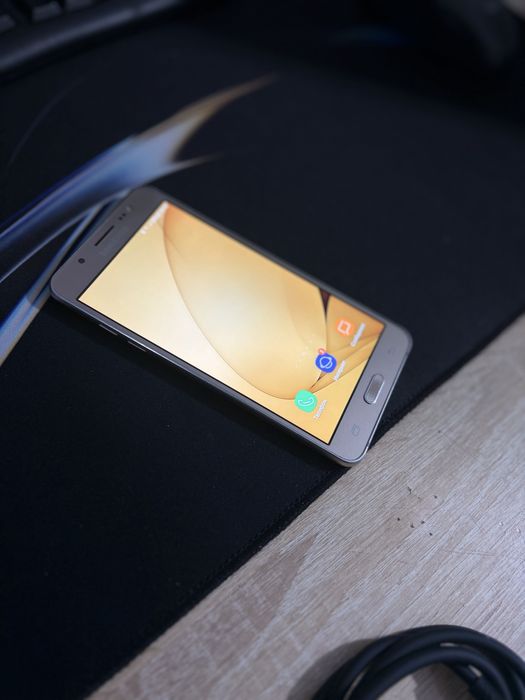 Samsung J5 (2016), 16 GB, полностью рабочий