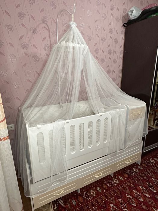 Chaqaloq uchun karavat, srochna sotiladiii