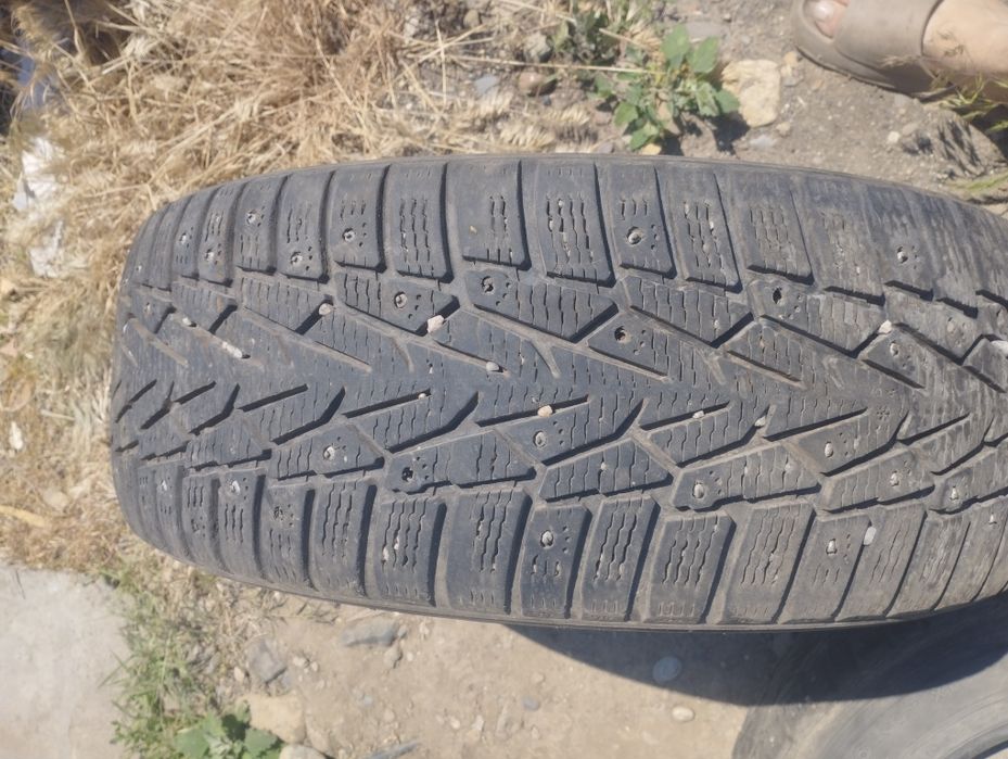 Продам резину r16