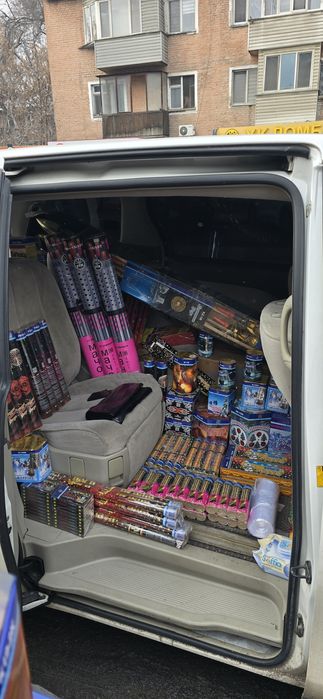 Салюты питарды бенгальские свечи