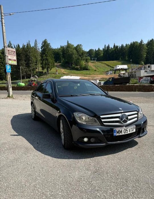 Vând Mercedes c clasa w204