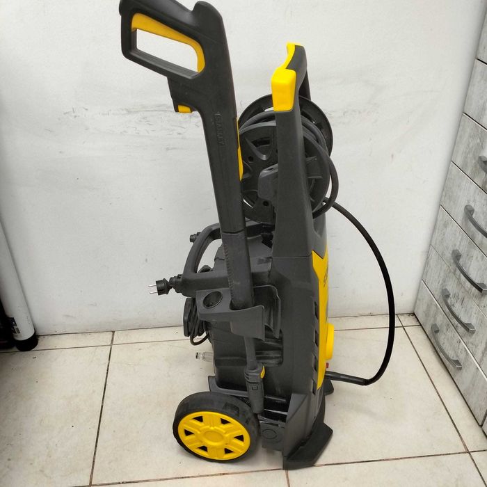 Aparat De Spalat Cu Presiune Stanley Sxpw25dts 150Bari 810L/h 29135