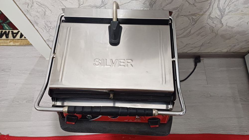 Продается изгара-тостер в хорошем состояние