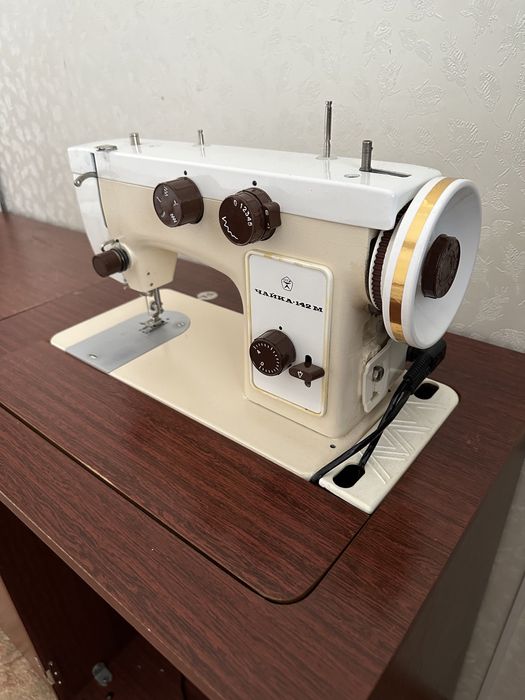 Срочно продам машинку 142-М