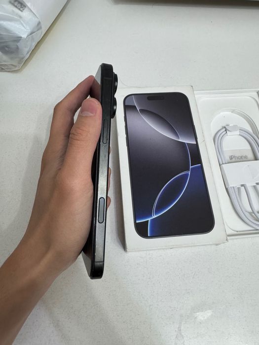 Продам айфон 16 про макс 100% ЕСИМ Iphone 16 pro max