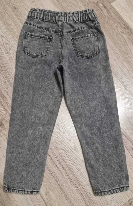 Blugi  fetita gri high waist, talie elastică, stil mom fit.