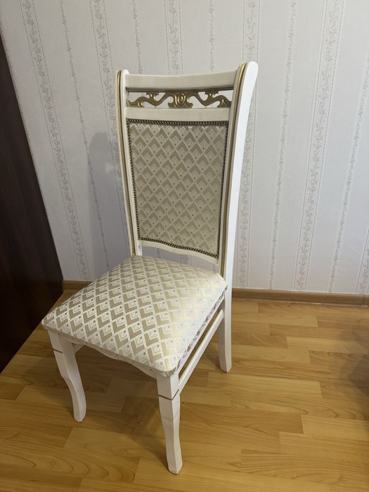 Продам стулья для дома 6 штук