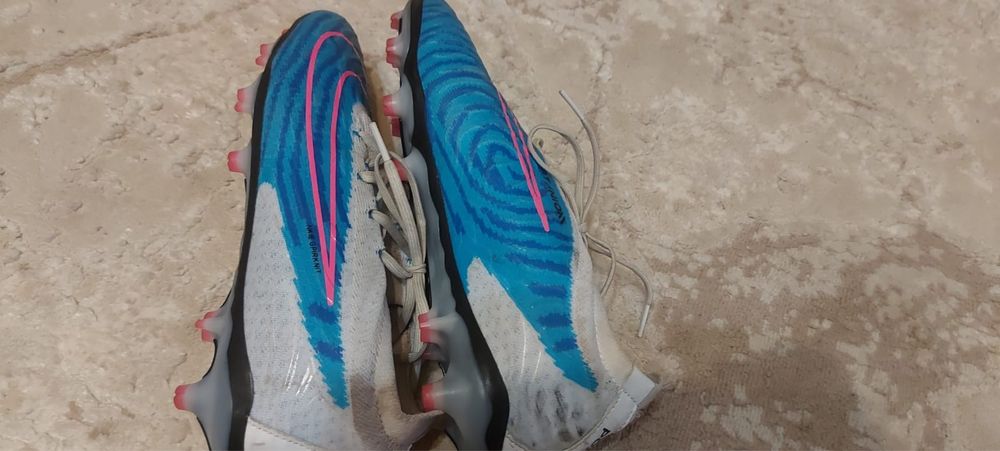 Продаются бутсы