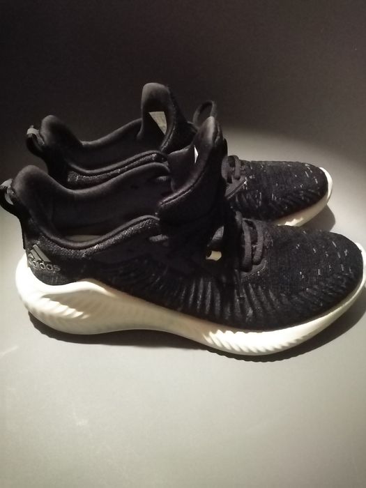 Маратонки Adidas parley