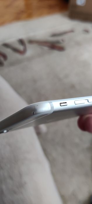 iPhone 6s 64 GB много запазен