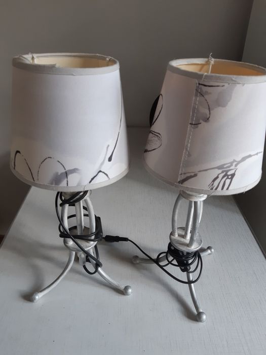 Продам люстру и светильники