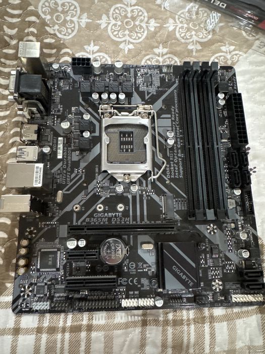 Gigabyte b365m DS3H