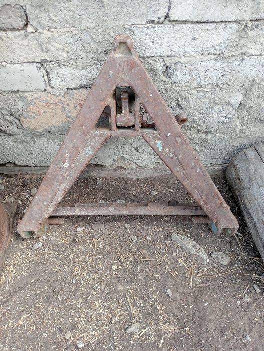 Ступицы, диски , рессоры ПТС -4