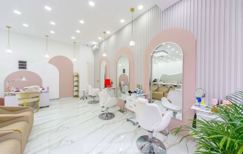 Cedez afacere la cheie -salon de înfrumusețare complet echipat