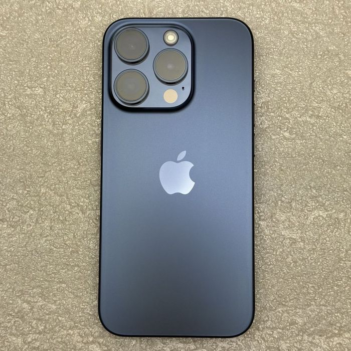 iPhone 15 Pro LL/A