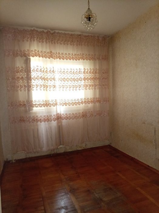 Продам 3 комнатную