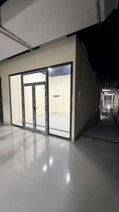 Дукон сотилади Ибн Сино Савдо Мажмуаси