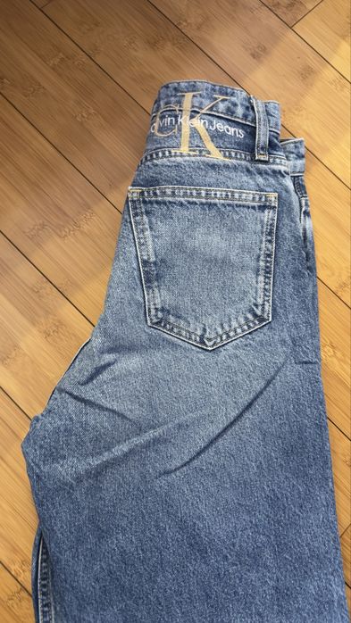 Дънки Calvin Klein