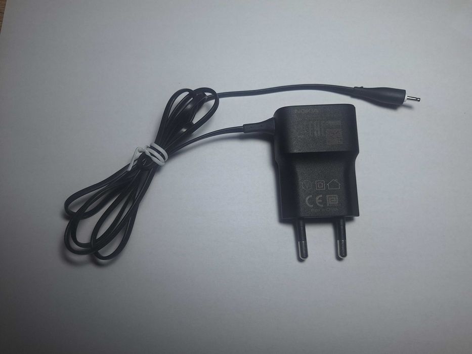 Încărcător original Nokia – mufă mică (5V)