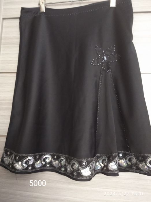 Продам платье раз.44-46 и юбка разм. 44-46