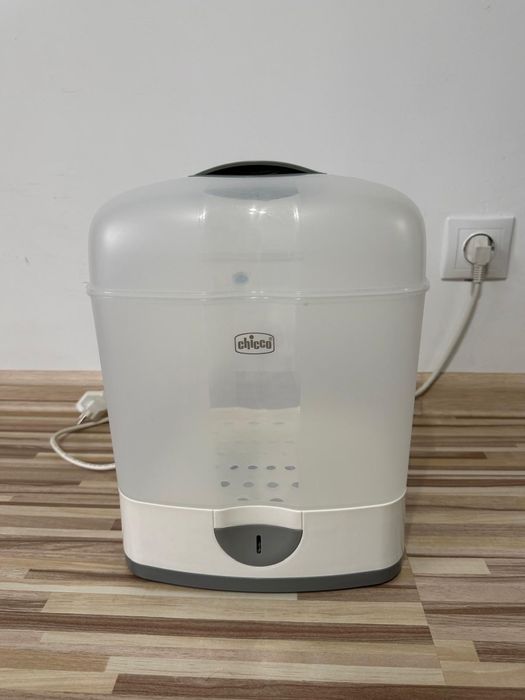 Sterilizator biberoane si cani chicoo